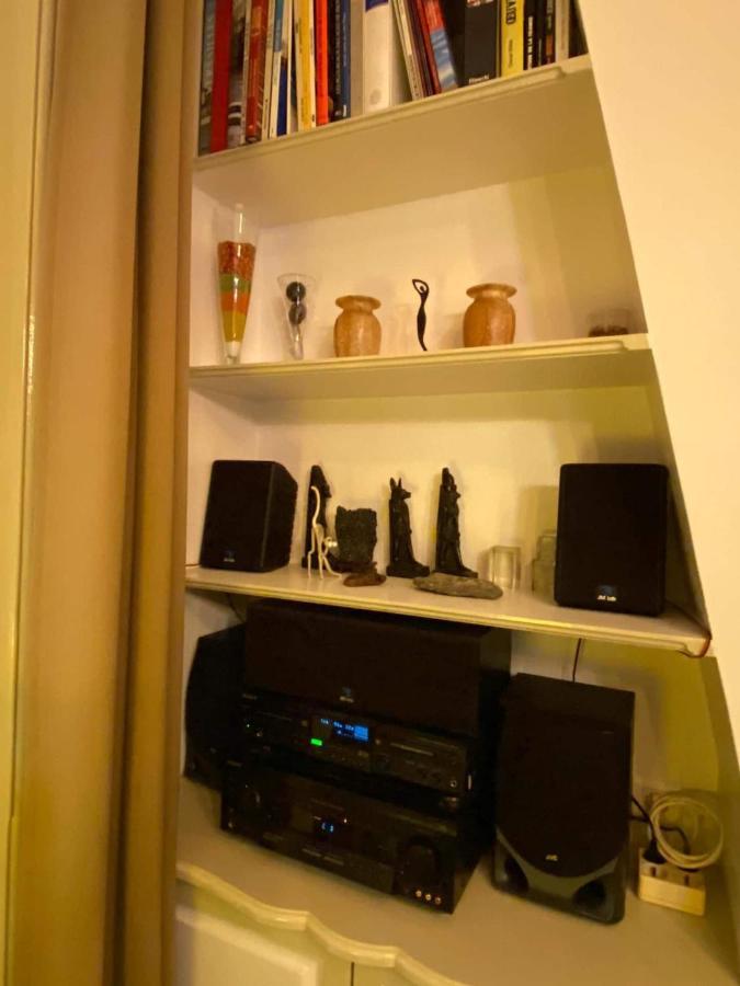 Romantic Apartment In Parijs Buitenkant foto